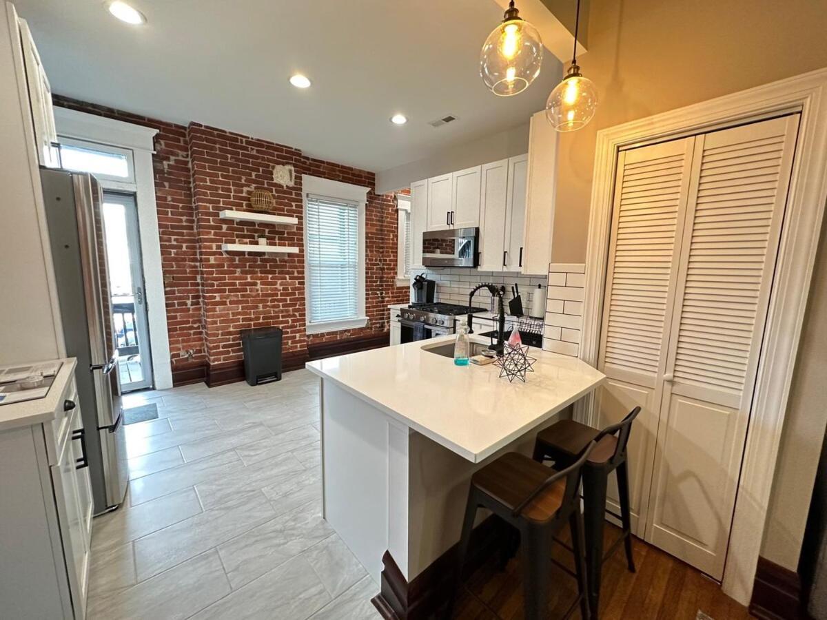 Big Brick 2 Bedroom In Victorian Village Appartamento *